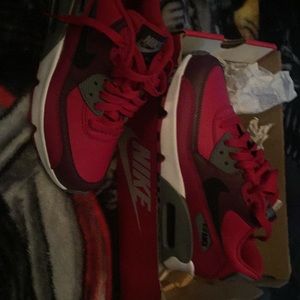 Air max’s size 5.5